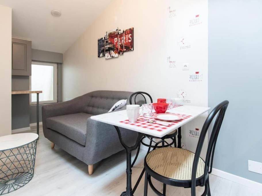Le Paris Eiffel - Appartement Cosy En Plein Centre Bourgoin-Jallieu Екстер'єр фото